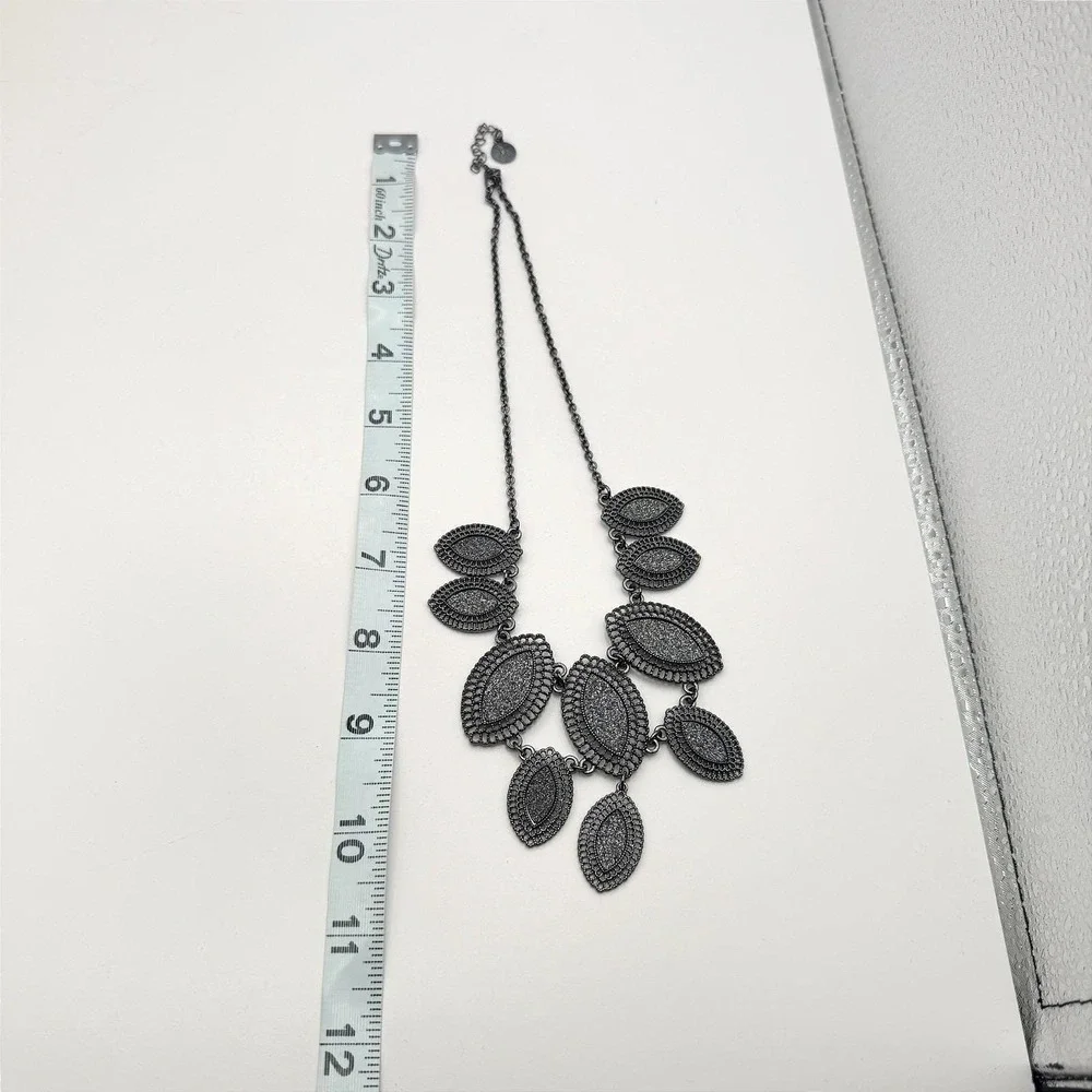 Vintage 90s Bib Necklace Gunmetal Shimmer Silver Marquise Statement Boho Jewelry